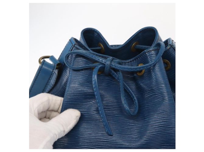 Noe LOUIS VUITTON Borsa a Spalla Petit Noé Epi Blu M44105 LV Auth 158656 - vista 10