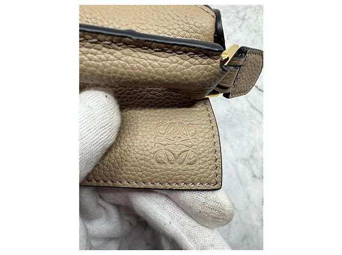 Loewe Mini Bolsa Puzzle em Couro de Bezerro Texturizado - Cor Areia - vista 10