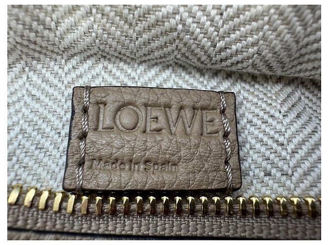 Loewe Mini Bolsa Puzzle em Couro de Bezerro Texturizado - Cor Areia - vista 15