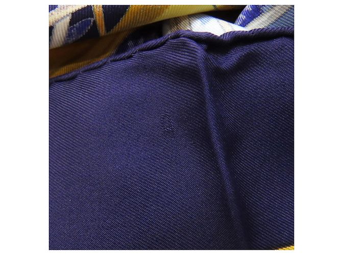 Silk In Sciarpa Hermès Carré 90 Caccia nella Foresta Blu navy - vista 11