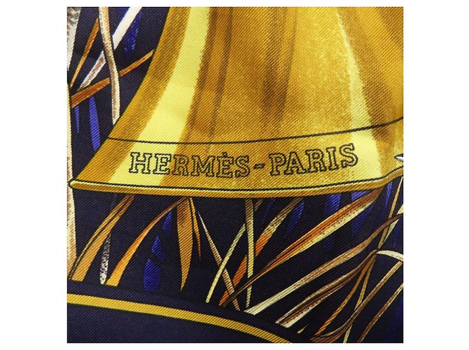 Silk In Sciarpa Hermès Carré 90 Caccia nella Foresta Blu navy - vista 8