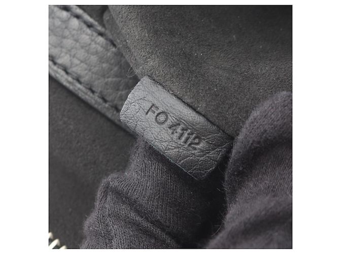 Borsa Tote Lockit Revelation di Louis Vuitton Nero - vista 5