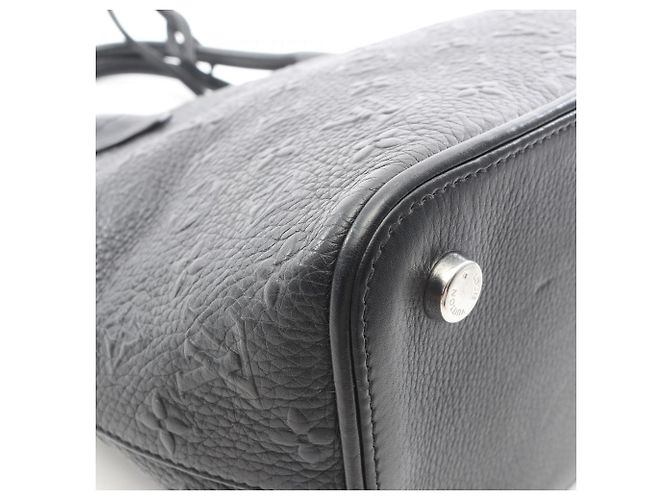 Borsa Tote Lockit Revelation di Louis Vuitton Nero - vista 7