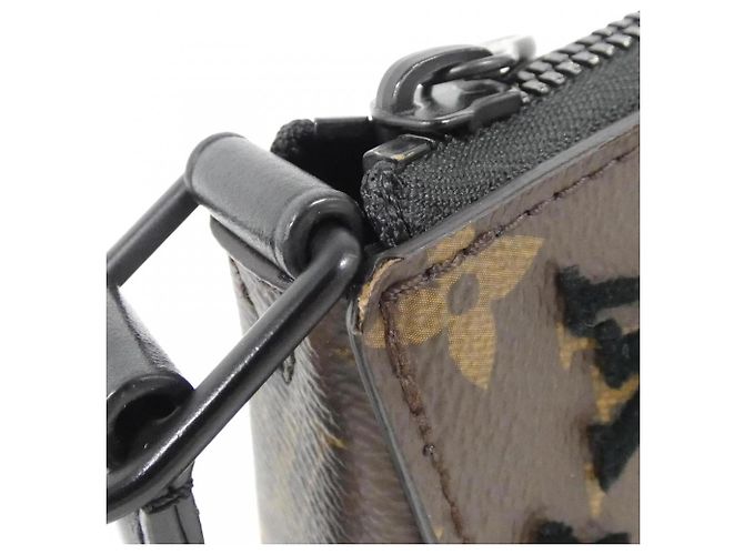 Sac à bandoulière triangle Monogram Tuftage Louis Vuitton Marron Noir Marron foncé - vue 6