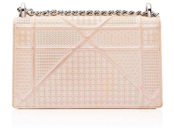 Borsa a Spalla Piccola Diorama in Pelle Verniciata Micro Cannage di Dior Rosa - vista 3