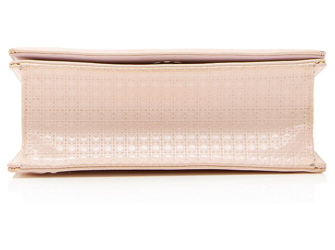 Borsa a Spalla Piccola Diorama in Pelle Verniciata Micro Cannage di Dior Rosa - vista 4