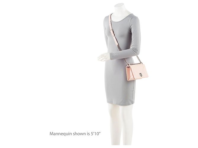 Borsa a Spalla Piccola Diorama in Pelle Verniciata Micro Cannage di Dior Rosa - vista 5