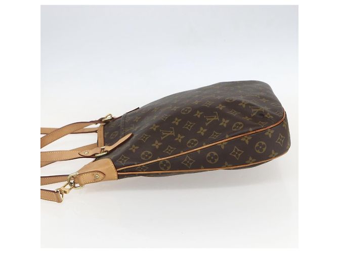 Borsa Odeon Louis Vuitton in tela Monogram GM Marrone - vista 3