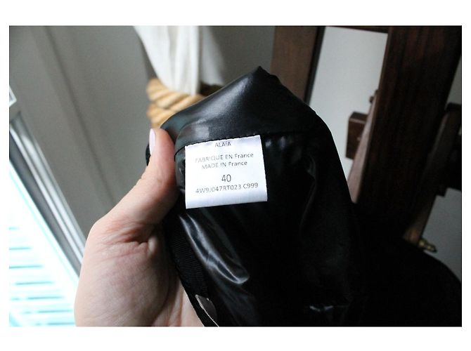 Neue schwarze Samt-Alaïa-Rock mit Etikett Größe 36 - Ansicht 7