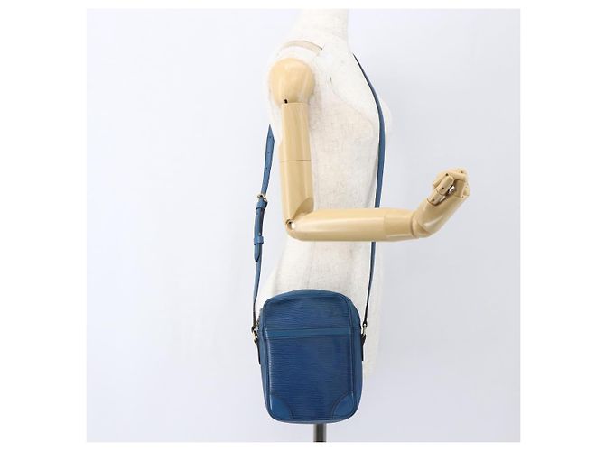 LOUIS VUITTON Bolsa de Hombro Epi Danube Azul M45635 LV Auth 154824 - vista 22