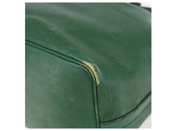 Noe LOUIS VUITTON Borsa a Spalla Petit Noé Epi Verde M44104 LV Auth 159220 - vista 12