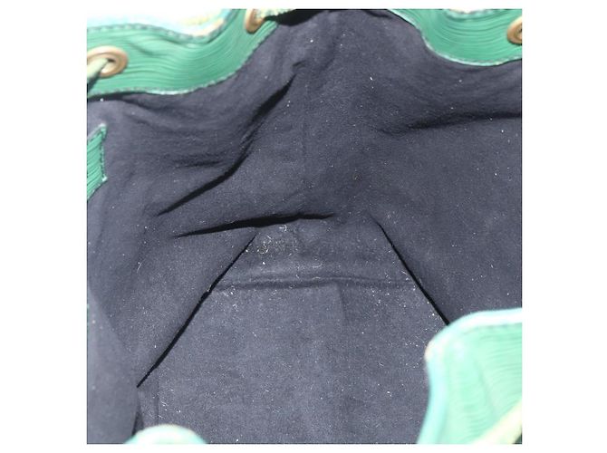 Noe LOUIS VUITTON Borsa a Spalla Petit Noé Epi Verde M44104 LV Auth 159220 - vista 18