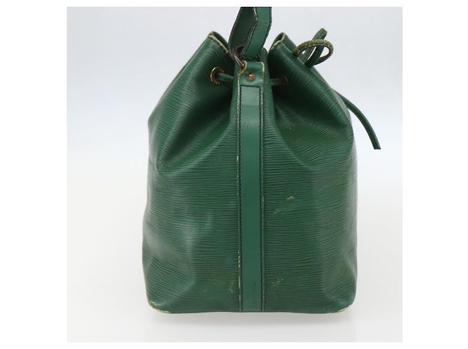 Noe LOUIS VUITTON Borsa a Spalla Petit Noé Epi Verde M44104 LV Auth 159220 - vista 4