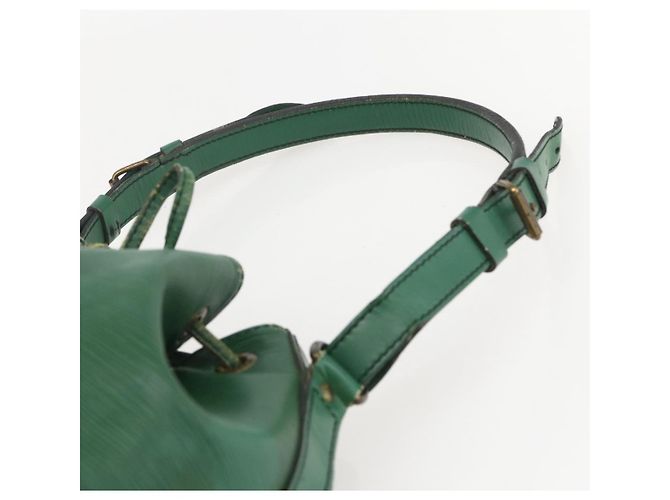 Noe LOUIS VUITTON Borsa a Spalla Petit Noé Epi Verde M44104 LV Auth 159220 - vista 8