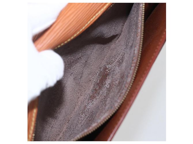 LOUIS VUITTON Borsa a Mano Dragonne Epi Serie Beige LV Auth ep12601 - vista 19