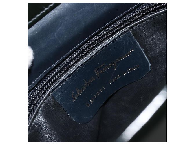 Borsa a Spalla Salvatore Ferragamo in Pelle Nera e Oro Auth BA9418 Nero D'oro - vista 15