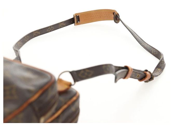LOUIS VUITTON Borsa a Spalla Mini Amazon Monogram M45238 LV Auth 158319 Monogramma - vista 10