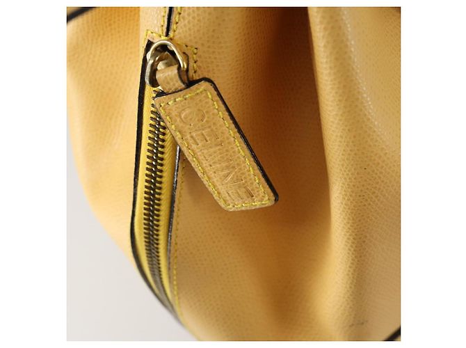 Céline Borsa a Spalla CELINE in Pelle Oro Giallo Auth 156885 D'oro - vista 14