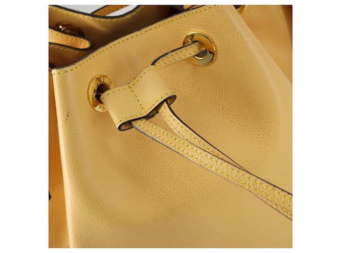 Céline Borsa a Spalla CELINE in Pelle Oro Giallo Auth 156885 D'oro - vista 15