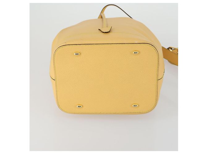 Céline Borsa a Spalla CELINE in Pelle Oro Giallo Auth 156885 D'oro - vista 9