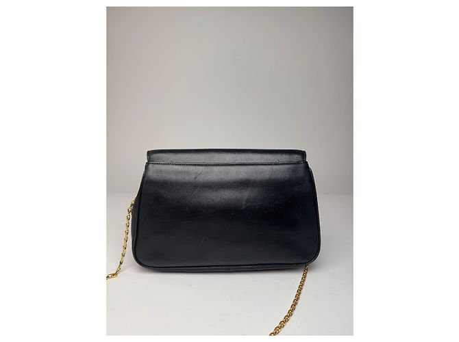 Schwarze Lederhandtasche mit Vintage Givenchy Kettenlogo - Ansicht 10