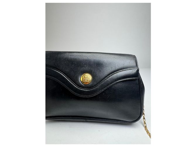 Schwarze Lederhandtasche mit Vintage Givenchy Kettenlogo - Ansicht 5