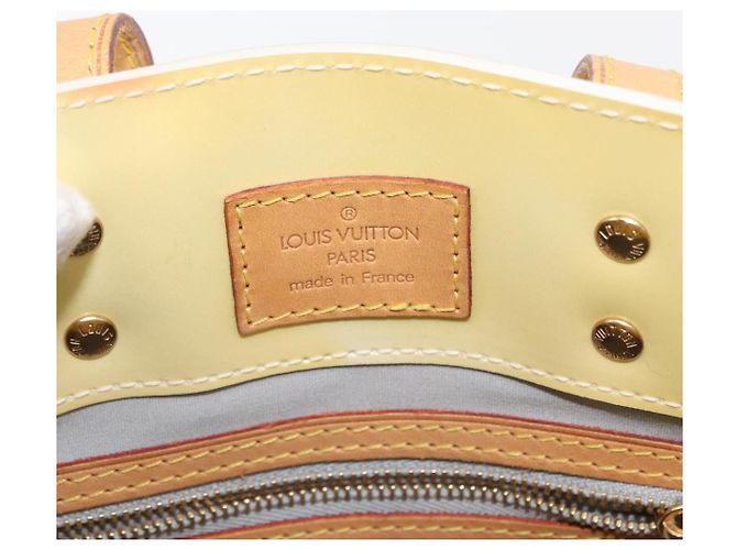 Borsa Reade Monogram Vernis PM di Louis Vuitton Beige - vista 6
