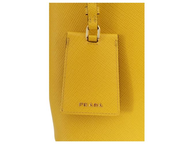 Borsa Prada in pelle Saffiano gialla Giallo - vista 12
