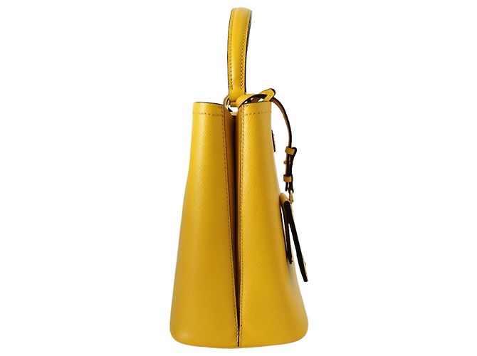 Borsa Prada in pelle Saffiano gialla Giallo - vista 3