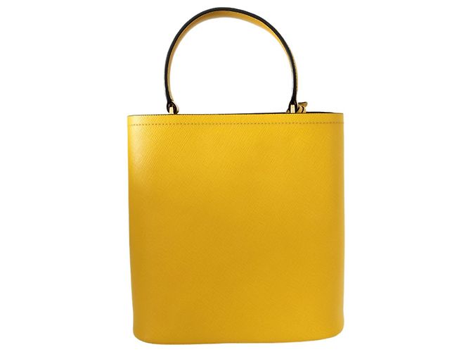 Borsa Prada in pelle Saffiano gialla Giallo - vista 4
