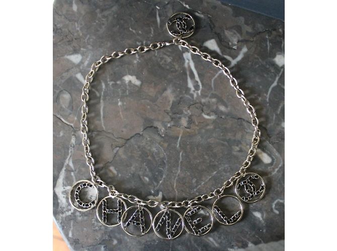 Collana Chanel in metallo argentato con lettere CHANEL Argento - vista 11