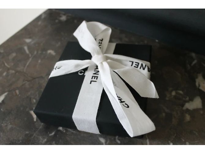 Collana Chanel in metallo argentato con lettere CHANEL Argento - vista 3