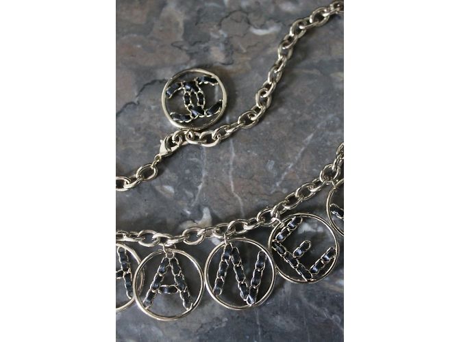 Collana Chanel in metallo argentato con lettere CHANEL Argento - vista 7