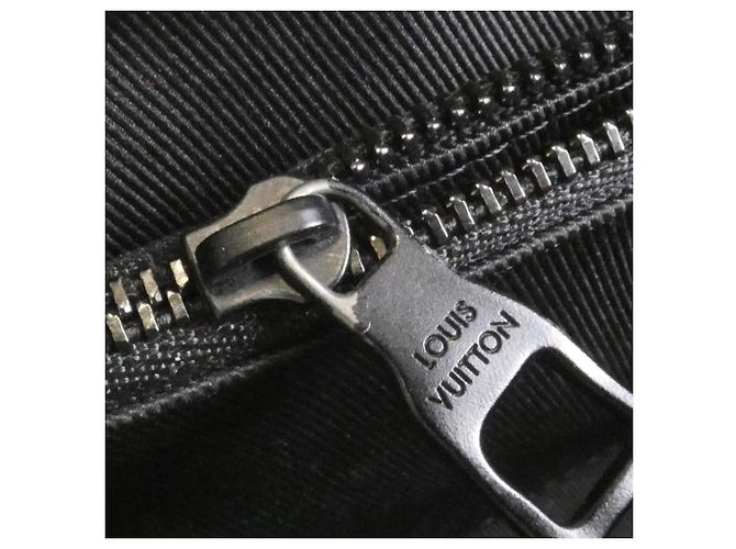 Borsa a spalla portafoglio Soft Trunk Monogram Eclipse di Louis Vuitton Nero - vista 9