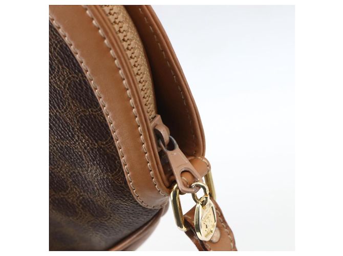 Céline Borsa a Spalla in Tela Macadam CELINE PVC Marrone Oro Auth ka1327 D'oro - vista 14