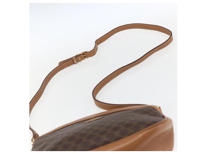 Céline Borsa a Spalla in Tela Macadam CELINE PVC Marrone Oro Auth ka1327 D'oro - vista 8