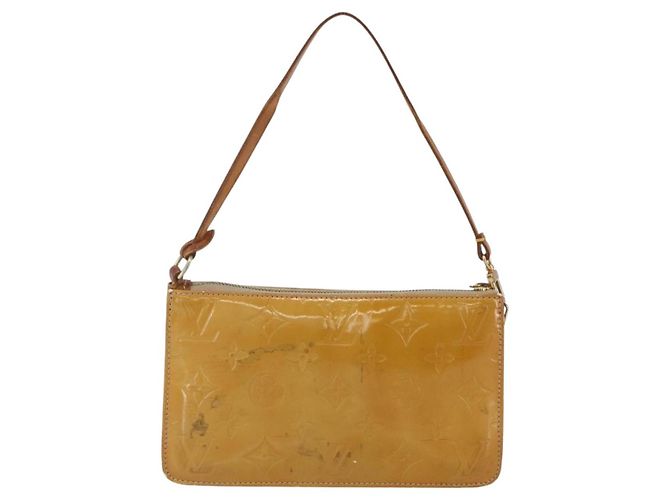 LOUIS VUITTON Pochette Lexington Monogram Vernis Beige M91010 LV Auth 159601 - vista 2