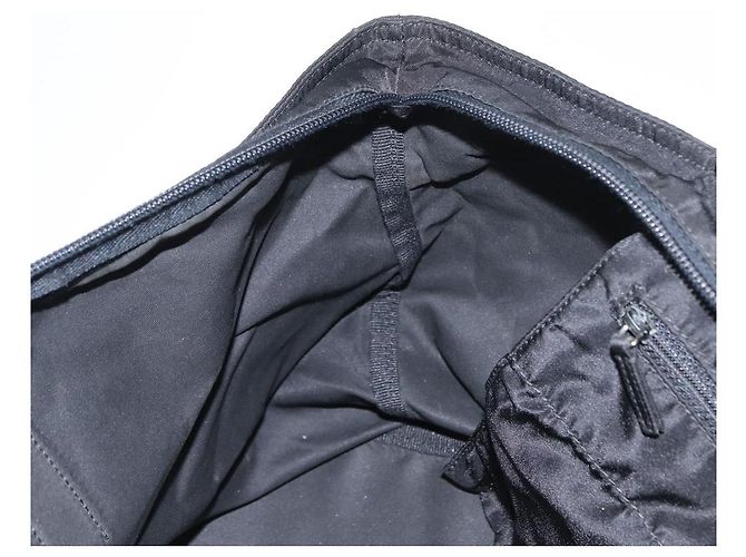 Prada Tote Bag aus schwarzem Nylon mit Silber authentisch 160272 - Ansicht 20