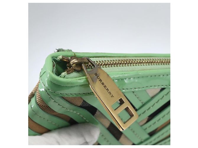Burberry Borsa a spalla Nova Check in PVC Verde Oro Auth 162781V D'oro - vista 15