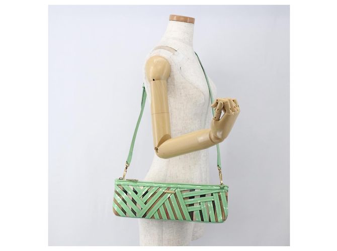Burberry Borsa a spalla Nova Check in PVC Verde Oro Auth 162781V D'oro - vista 21