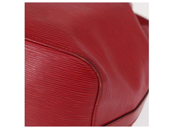 Noe LOUIS VUITTON Borsa a Spalla Petit Noé Epi Rossa M44107 LV Auth 157304 Rosso - vista 16
