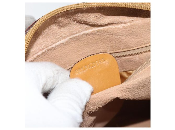 Gucci Borsa a Spalla GG Supreme PVC Beige Oro 001 56 0942 Auth BA9284 D'oro - vista 24