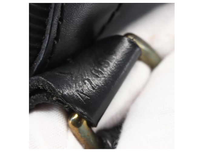 Noe LOUIS VUITTON Borsa a Spalla Petit Noé Epi Nera M44102 LV Auth 152009 Nero - vista 12