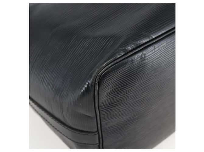 Noe LOUIS VUITTON Borsa a Spalla Petit Noé Epi Nera M44102 LV Auth 152009 Nero - vista 16