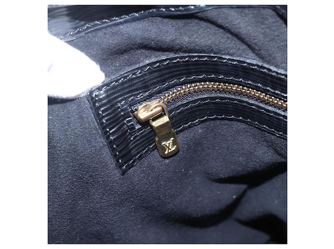 Noe LOUIS VUITTON Borsa a Spalla Petit Noé Epi Nera M44102 LV Auth 152009 Nero - vista 19