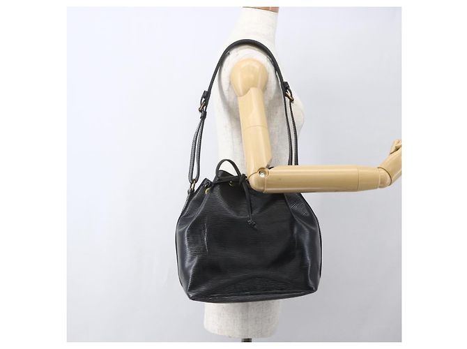 Noe LOUIS VUITTON Borsa a Spalla Petit Noé Epi Nera M44102 LV Auth 152009 Nero - vista 21