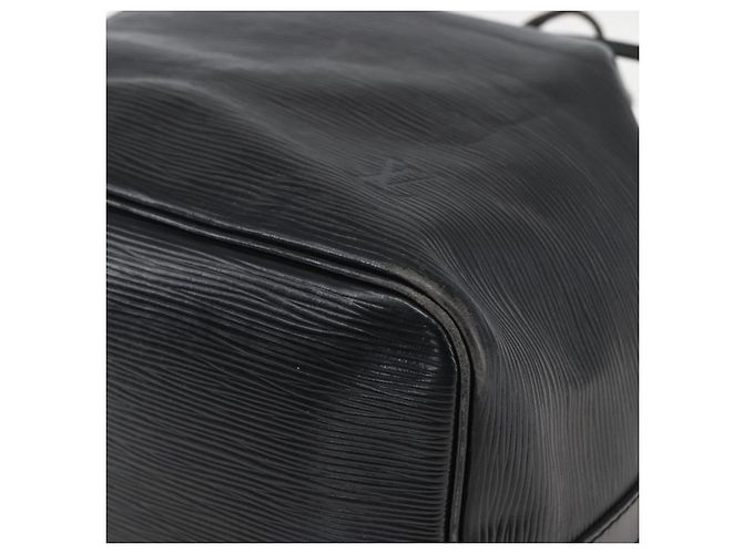 Noe LOUIS VUITTON Borsa a Spalla Petit Noé Epi Nera M44102 LV Auth 152009 Nero - vista 9