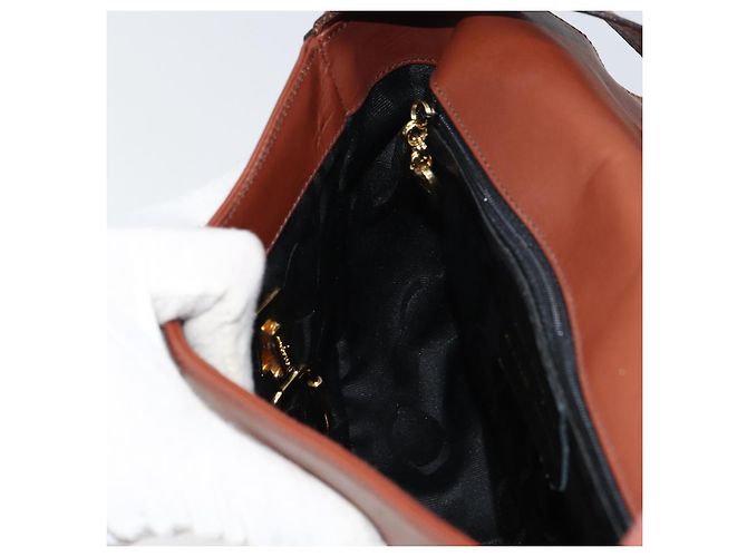 Borsa a Spalla Gancini in Pelle Marrone Oro Salvatore Ferragamo Auth 159139 - vista 20
