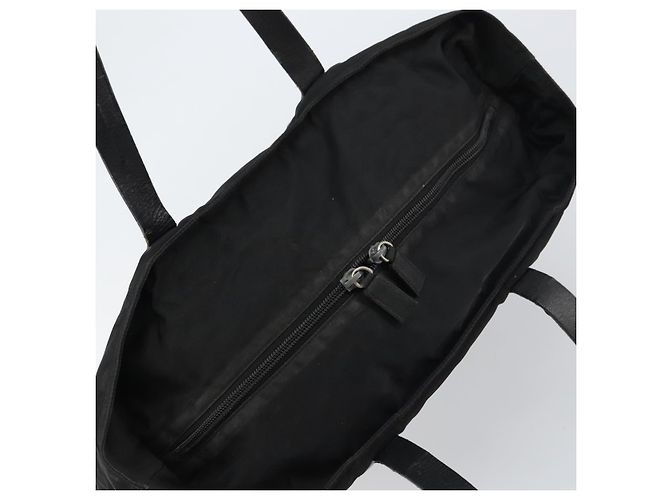 Prada Tote Bag aus schwarzem Nylon mit silberner Authentizität bs32076 - Ansicht 6