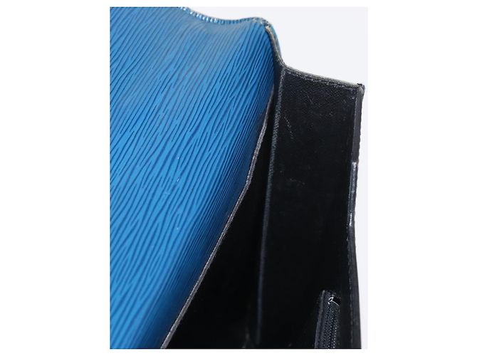 LOUIS VUITTON Borsa Porta Documenti a Tracolla Epi Blu Toledo LV Auth 160443 - vista 21